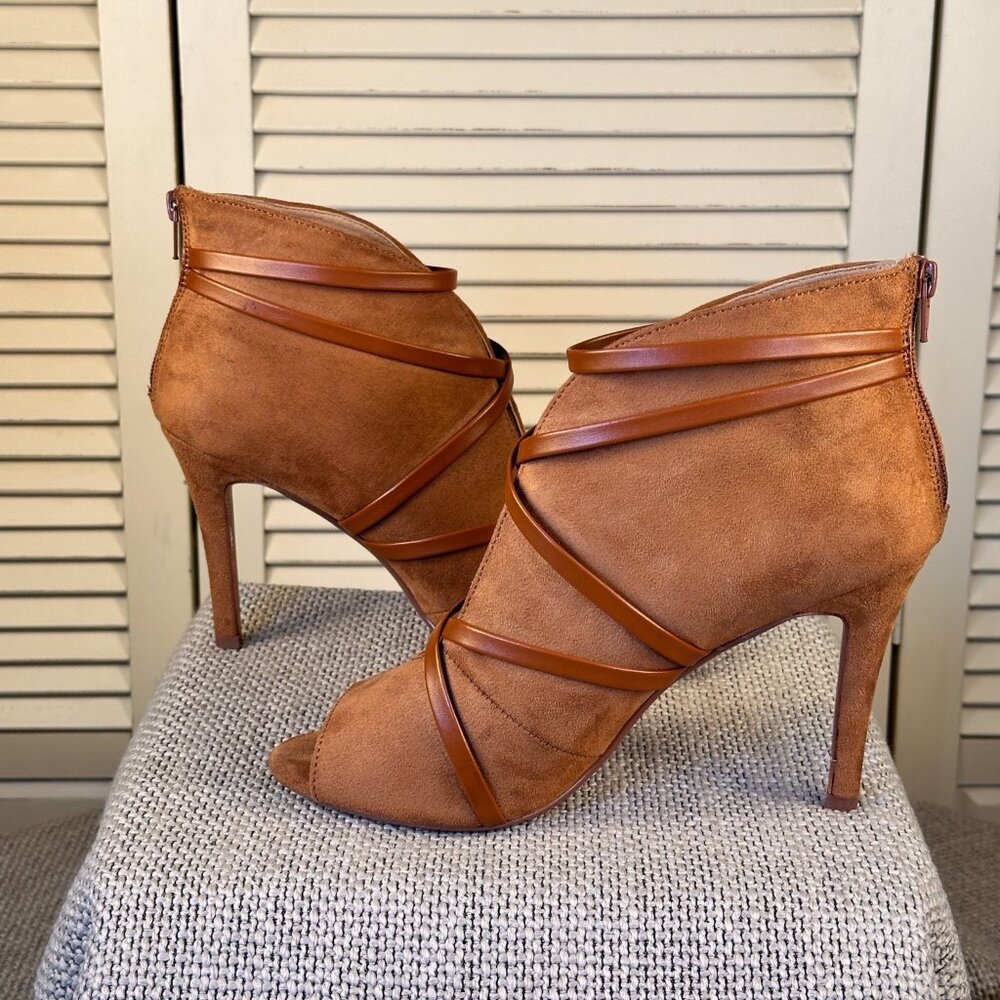 Journee Collection‎ Samara Womens Stiletto Bootie Cognac Faux Suede US Size 10